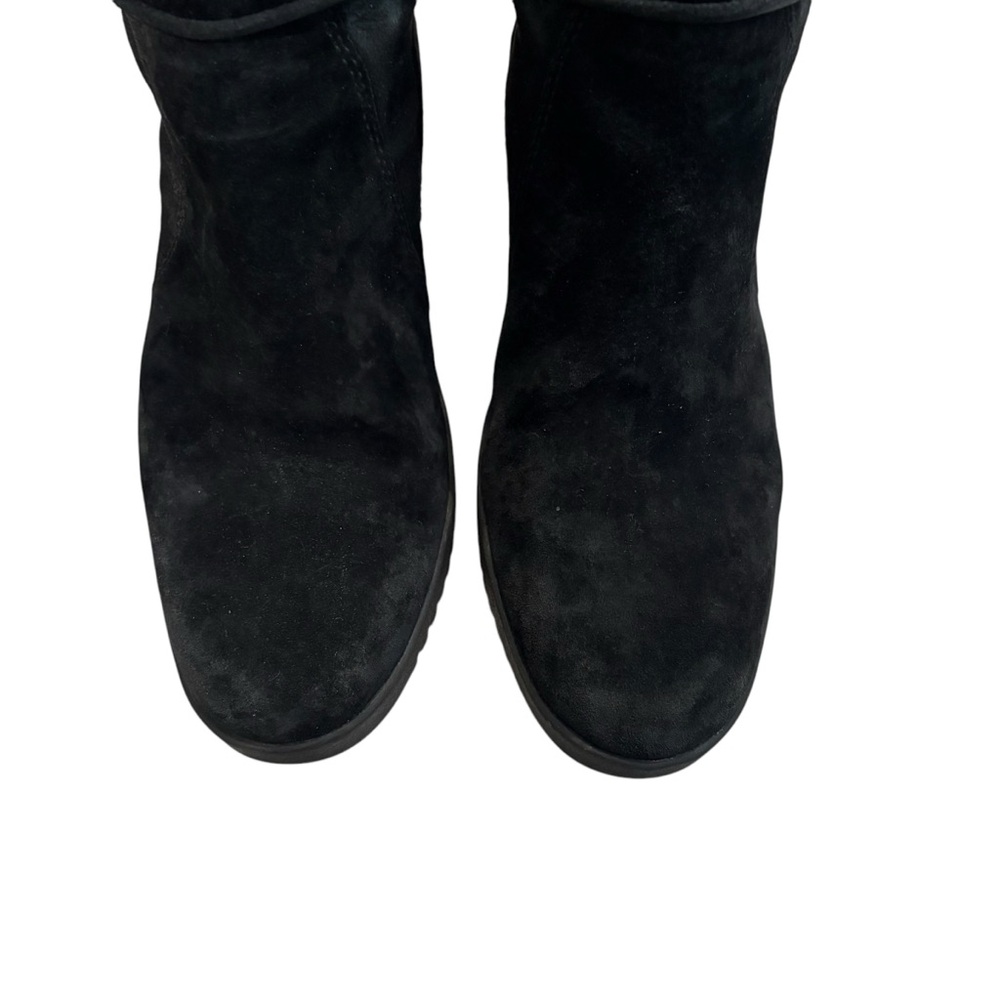 UGG Australia Elsey Black Suede Lace Up Wedge
Winter Boots 5596, Sz 7 - Picture 12 of 16